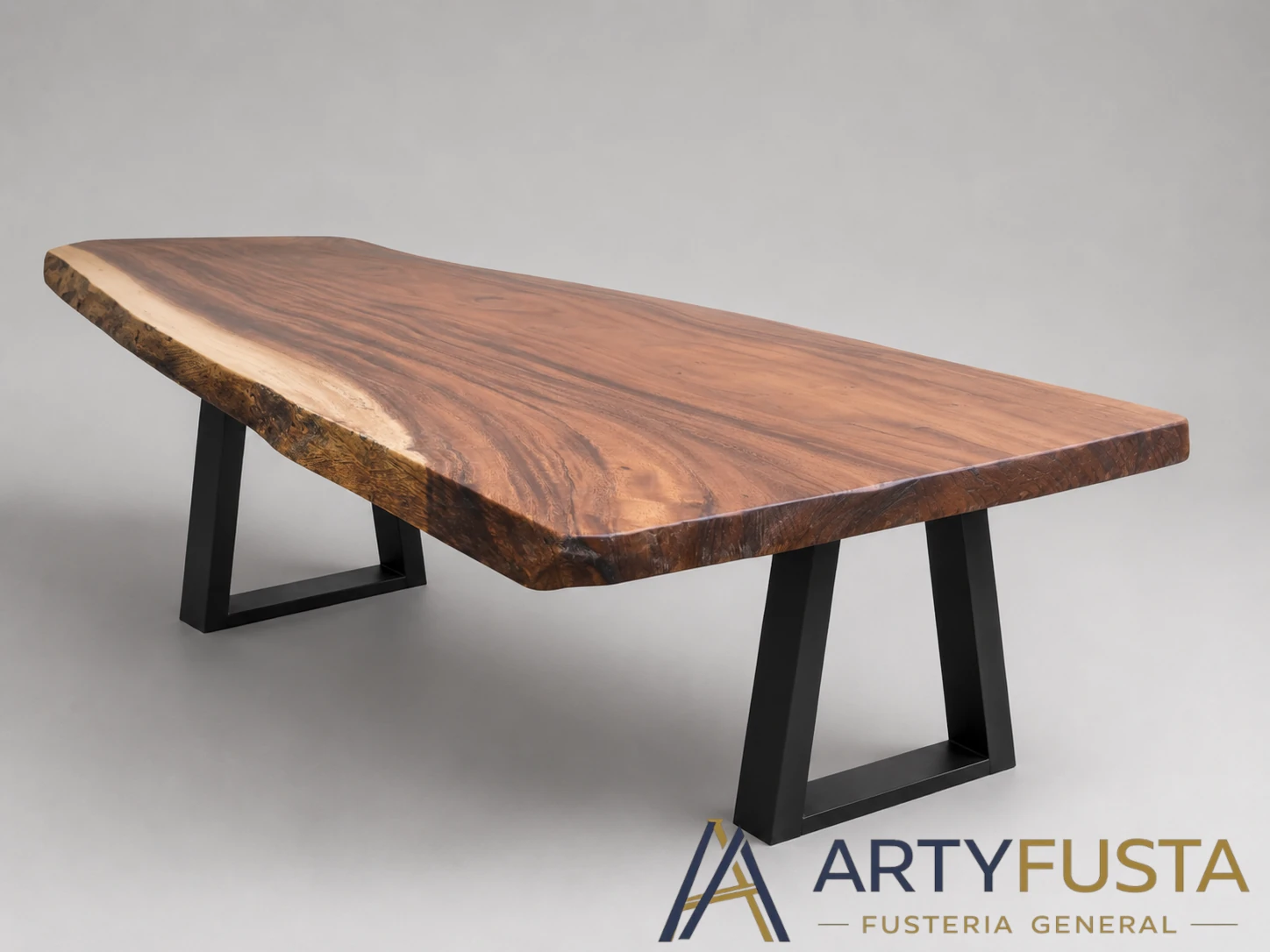 Detalle de mesa de madera